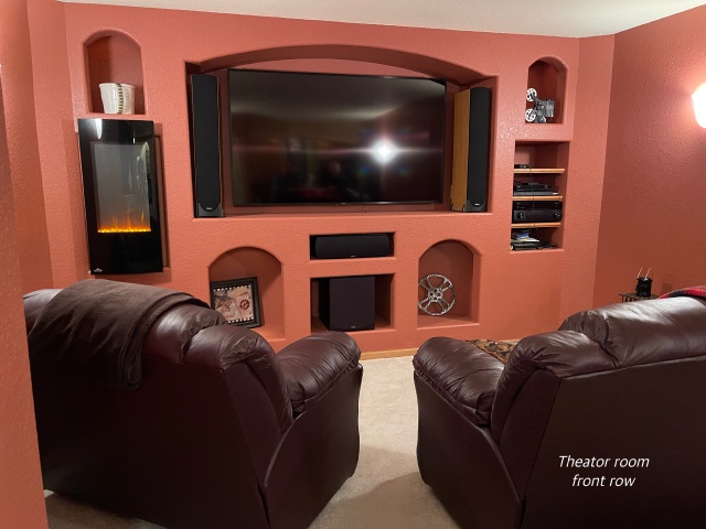 Black-Hills-SD/640x480_9-Theater front Row .JPG